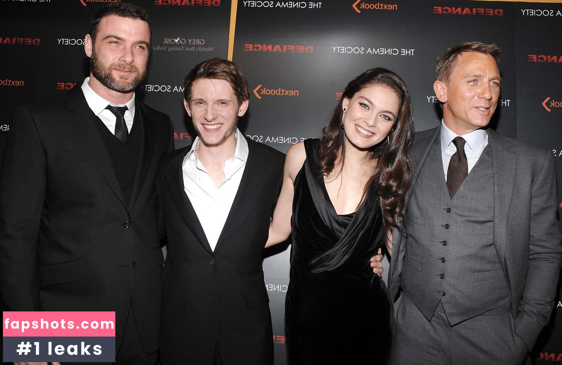 Alexa Davalos gallery photo #30