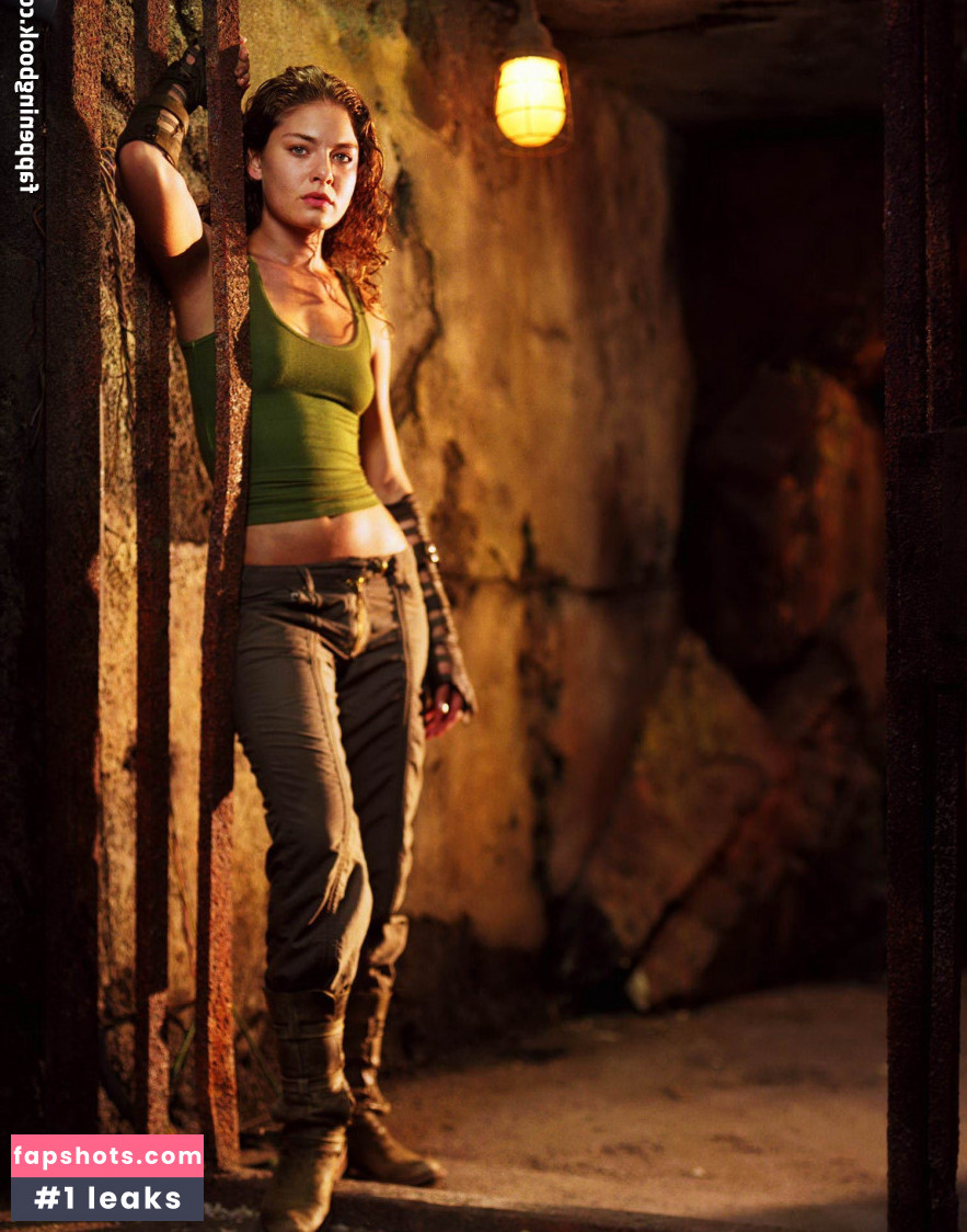 Alexa Davalos gallery photo #34