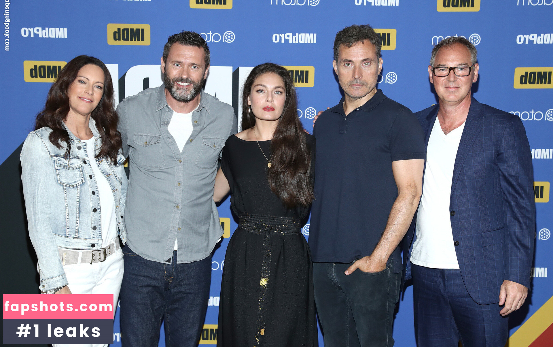 Alexa Davalos gallery photo #37