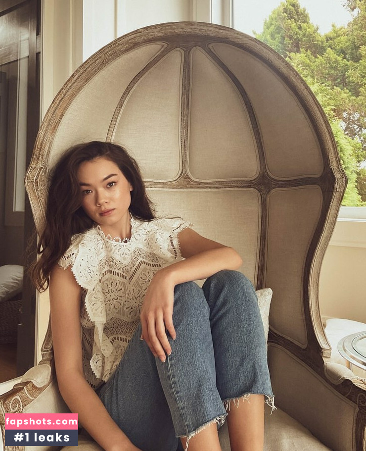 Alexa Loo gallery photo #15