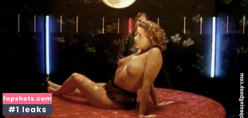 Alexa Maria Surholt gallery photo #3