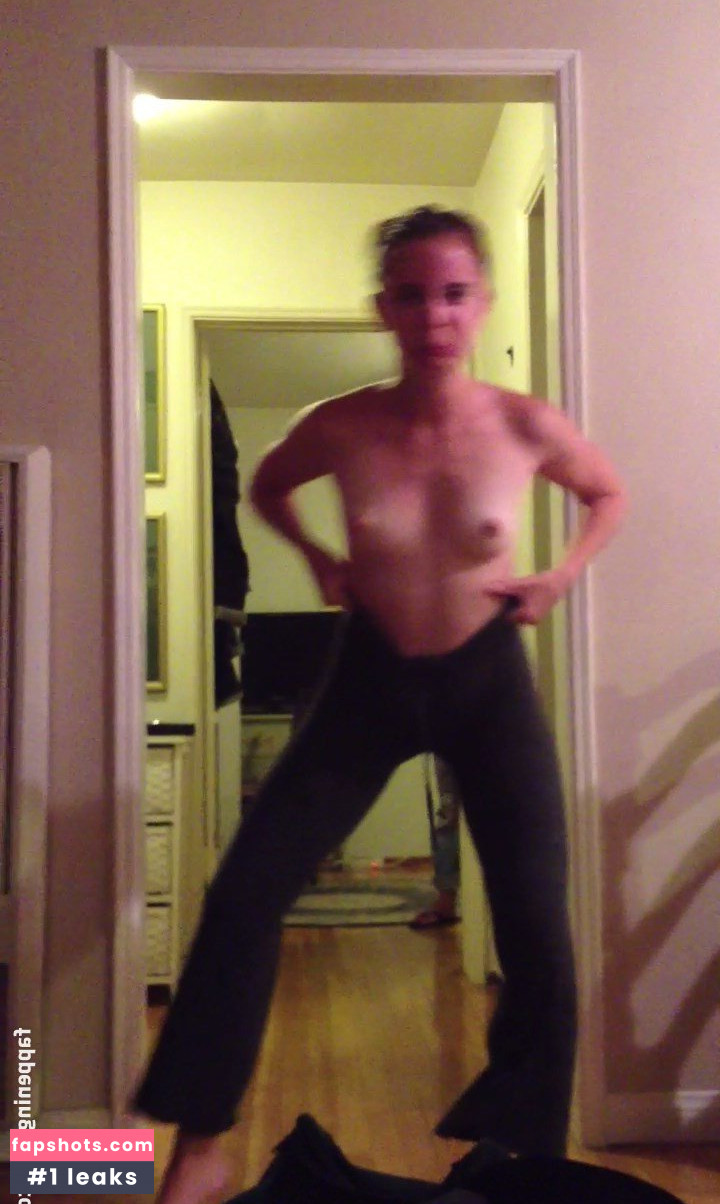 Alexa Nikolas gallery photo #27