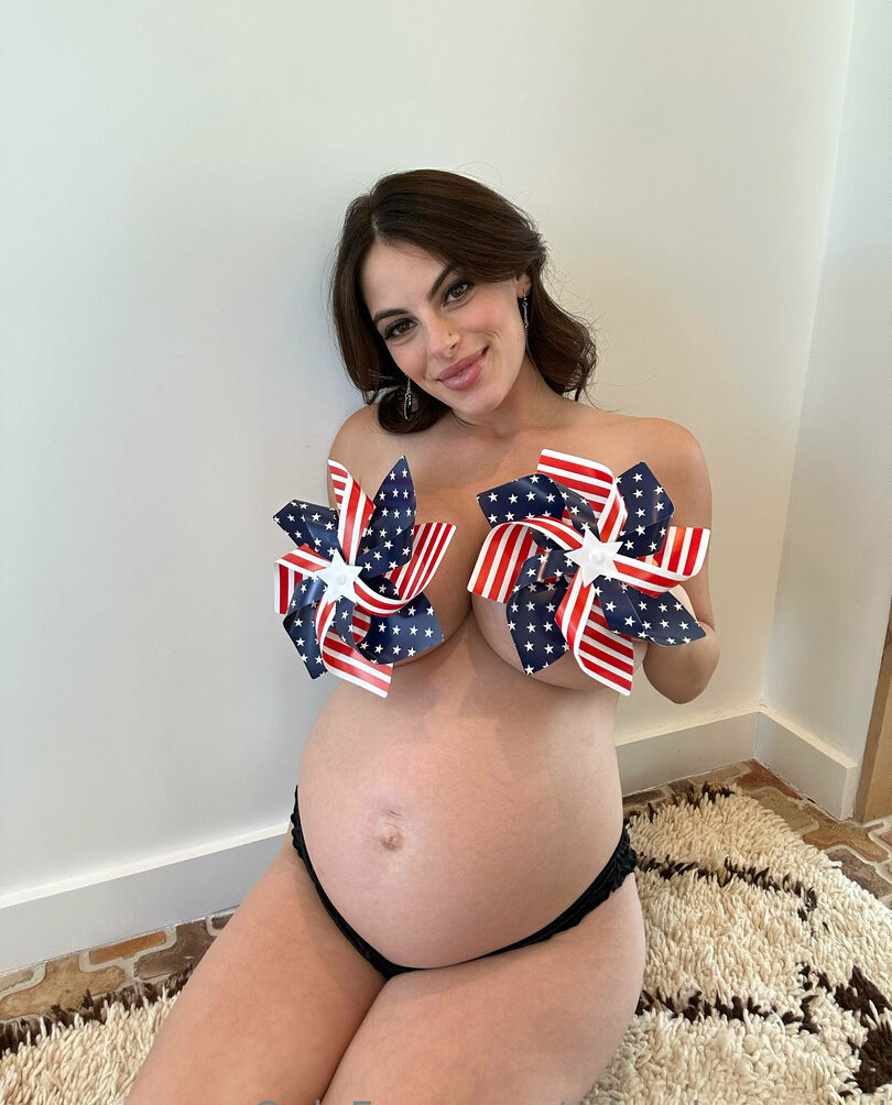 alexa-pearl gallery photo #2088