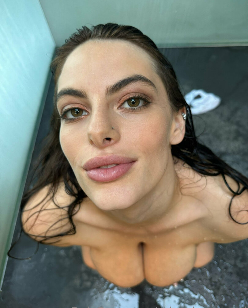 alexa-pearl gallery photo #2123