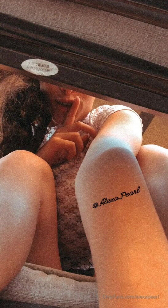 alexa-pearl gallery photo #2351