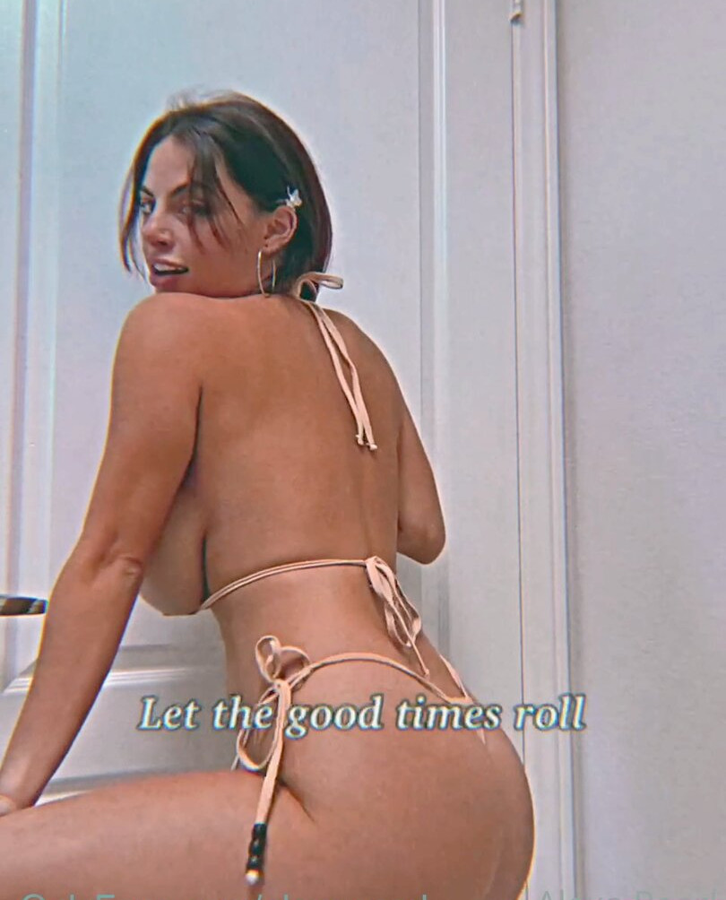 alexa-pearl gallery photo #3747