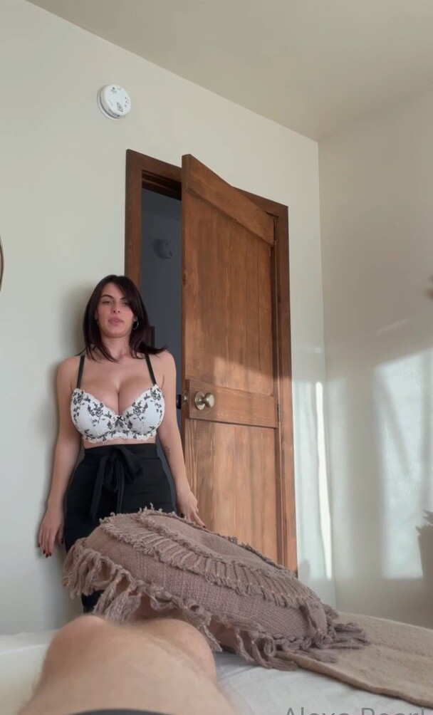 alexa-pearl gallery photo #4085