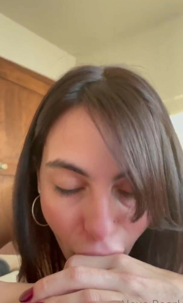 alexa-pearl gallery photo #4769