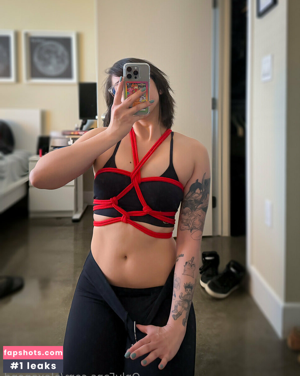 Alexa Pond gallery photo #34