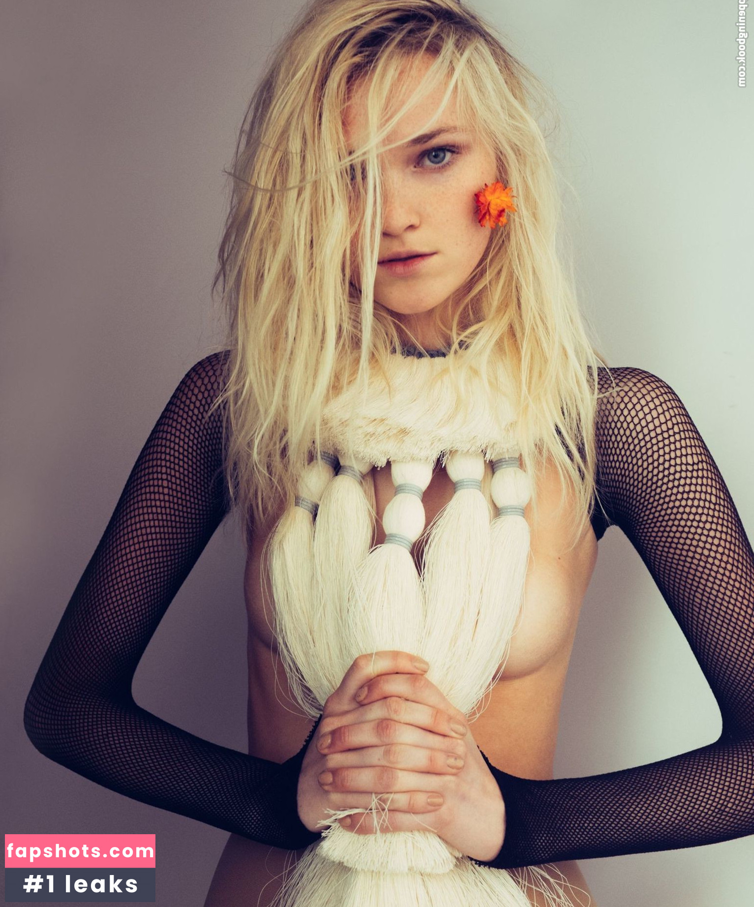 Alexa Reynen gallery photo #48