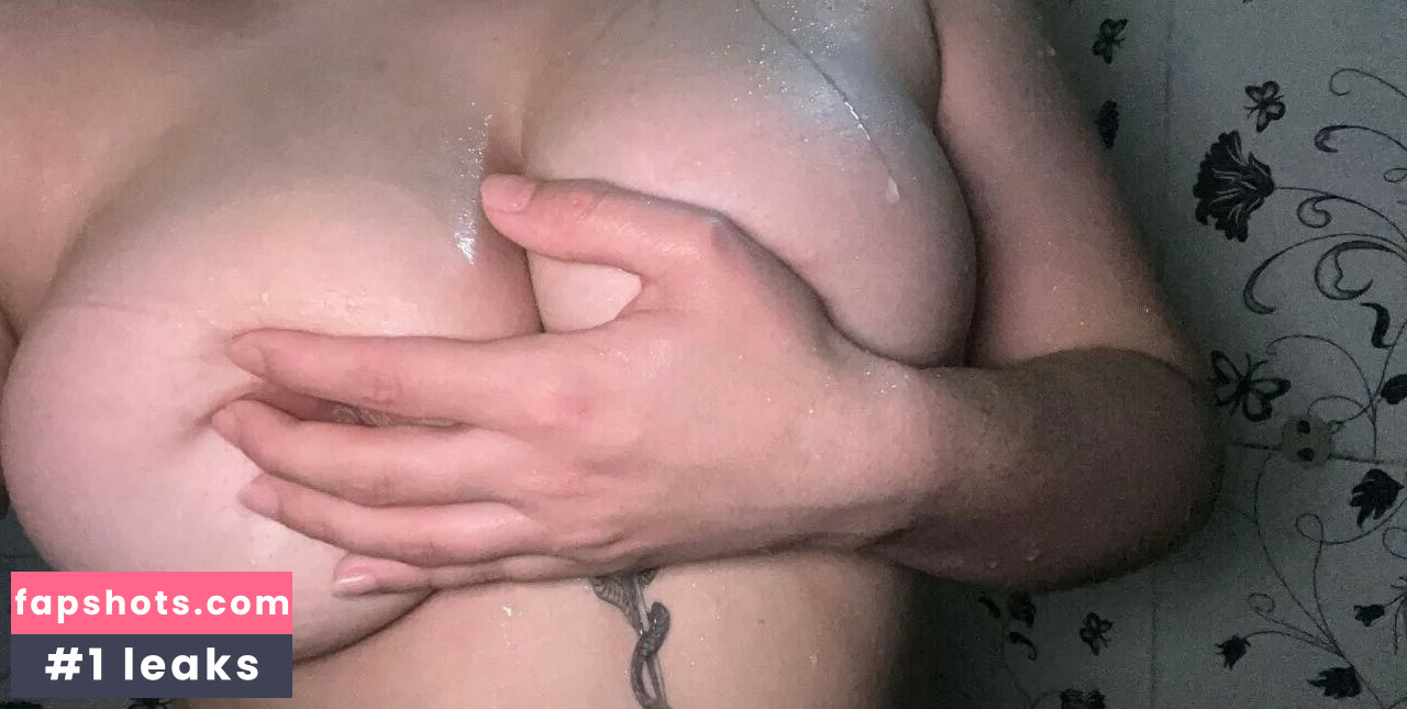 Alexa Robledo gallery photo #4