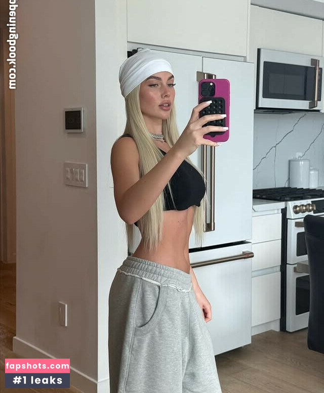 Alexa Tiziani gallery photo #15