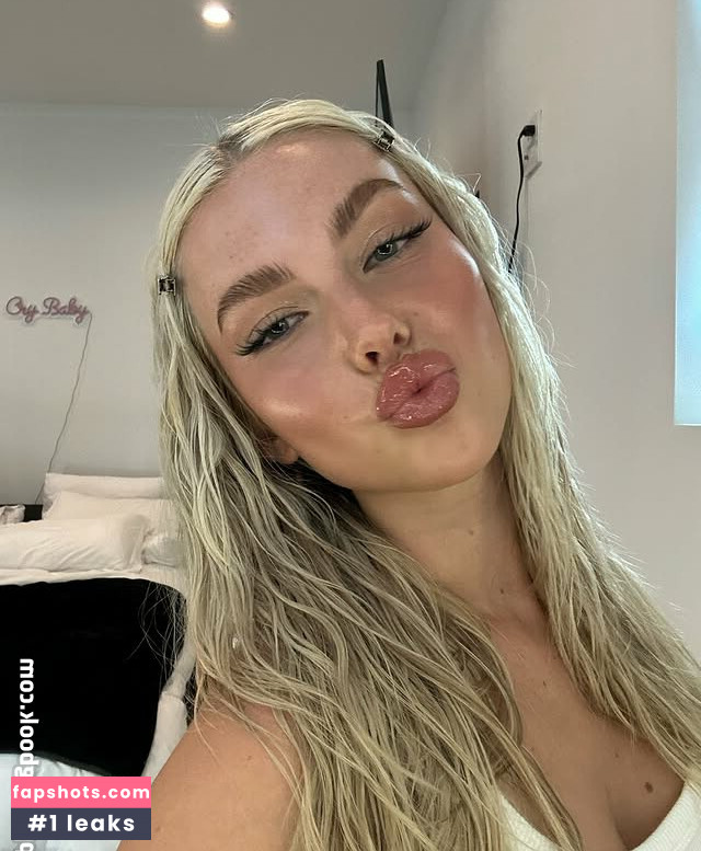 Alexa Tiziani gallery photo #27