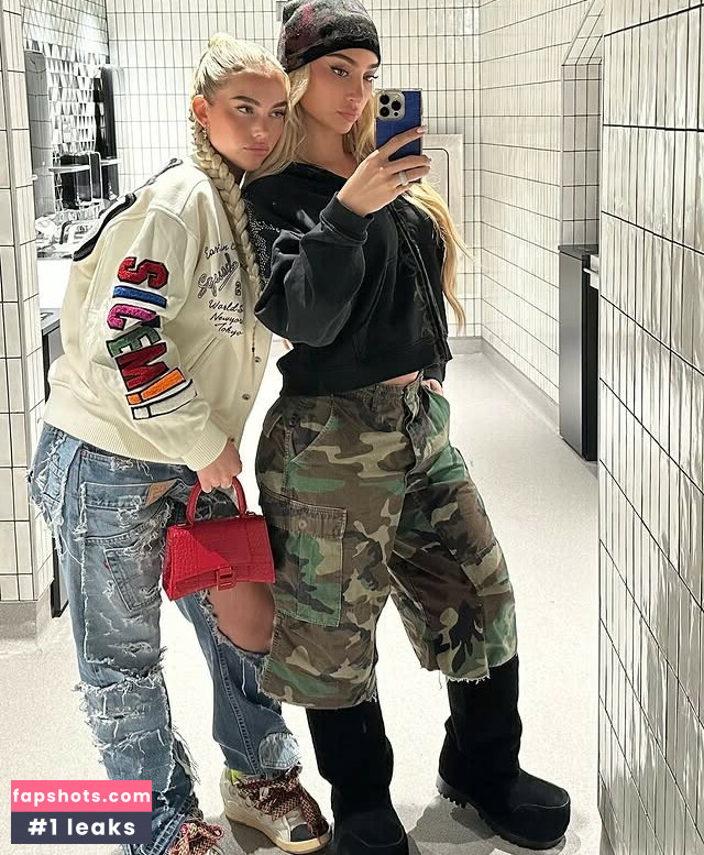 Alexa Tiziani gallery photo #9