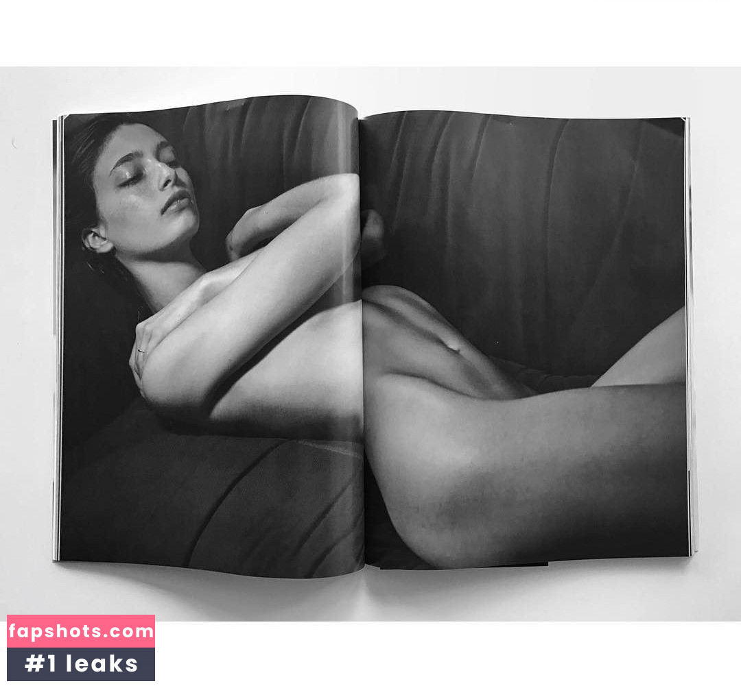 Alexandra Agoston gallery photo #25