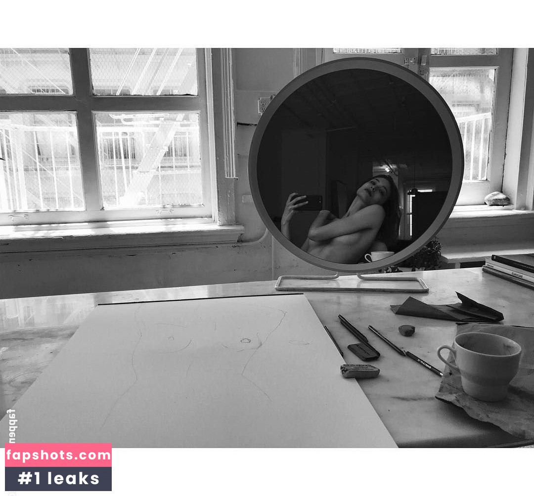 Alexandra Agoston gallery photo #34