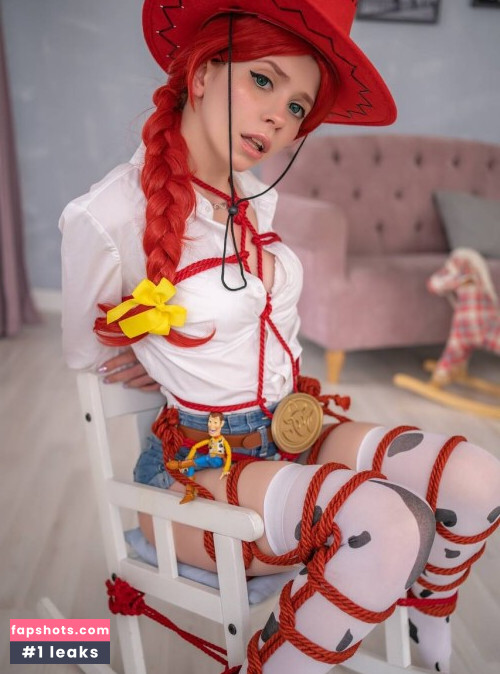 Alexandra Bodler gallery photo #904