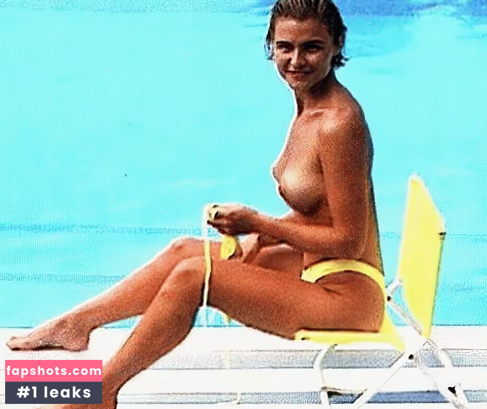 Alexandra Bronkers gallery photo #4