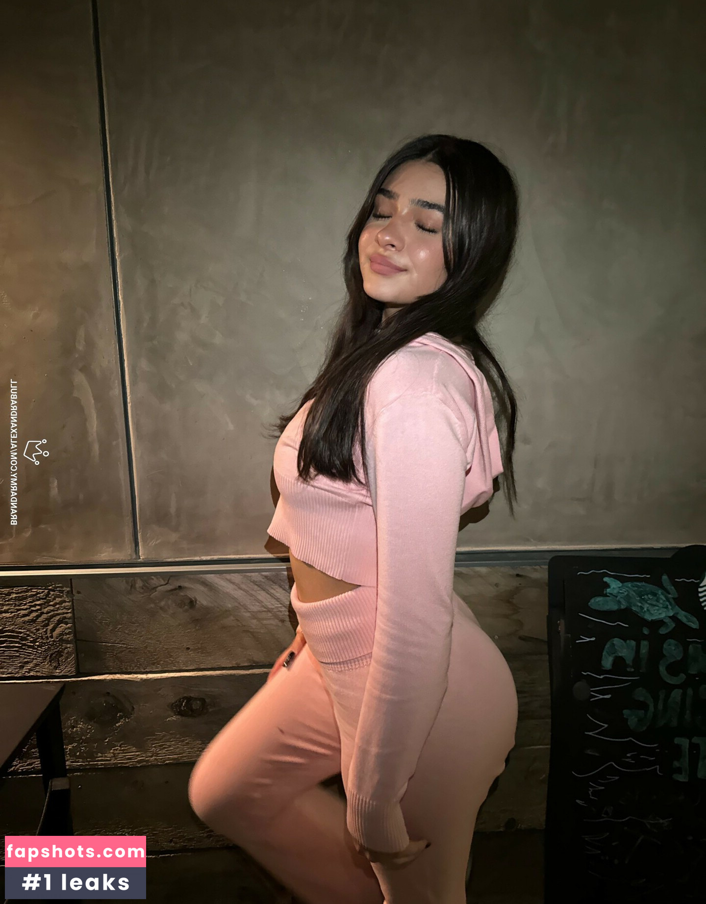 Alexandra Bull Filtración Desnuda OnlyFans Foto #16 - Fapshots