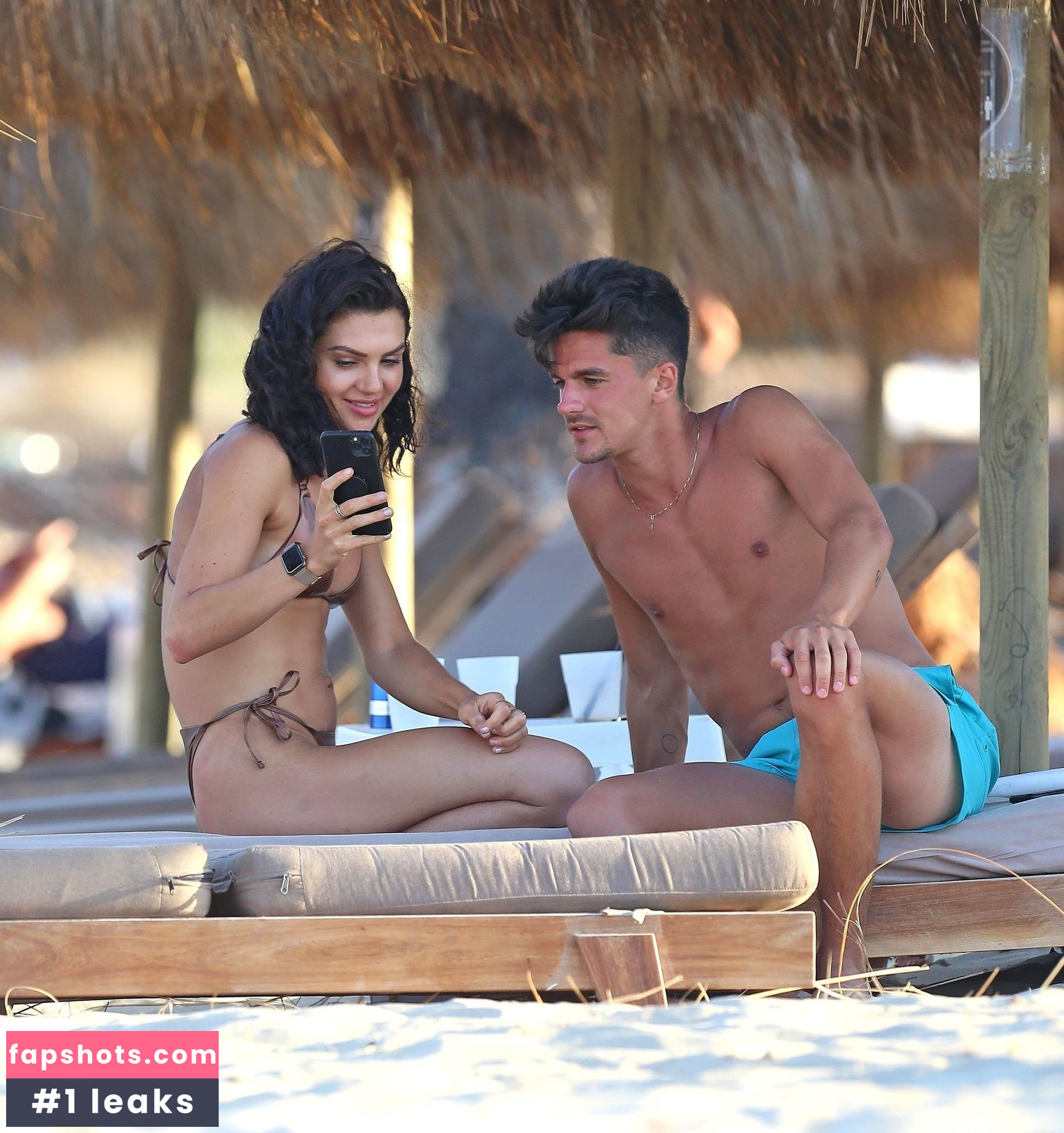 Alexandra Cane gallery photo #24