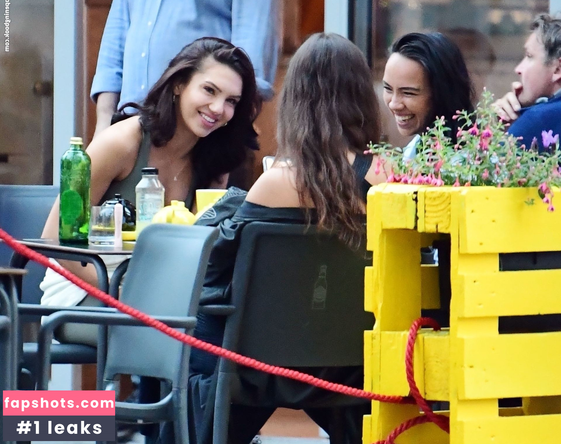 Alexandra Cane gallery photo #93