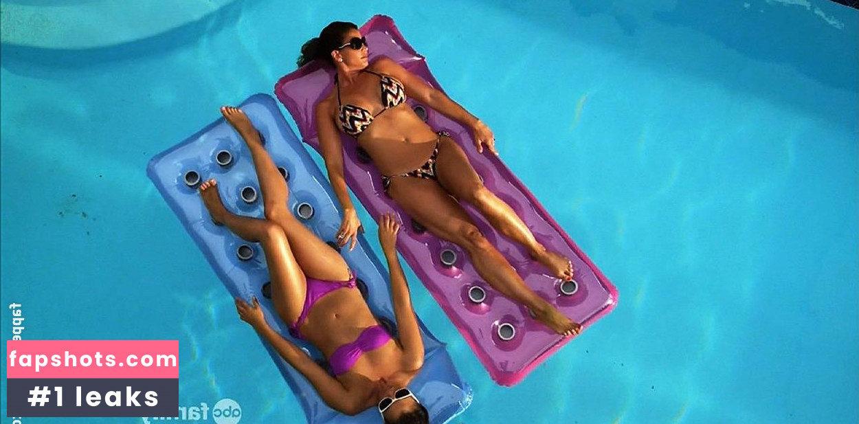 Alexandra Chando gallery photo #19