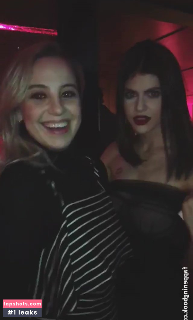 Alexandra Daddario Nahé úniky fotek pouze od fanoušků #1003 - Fapshots