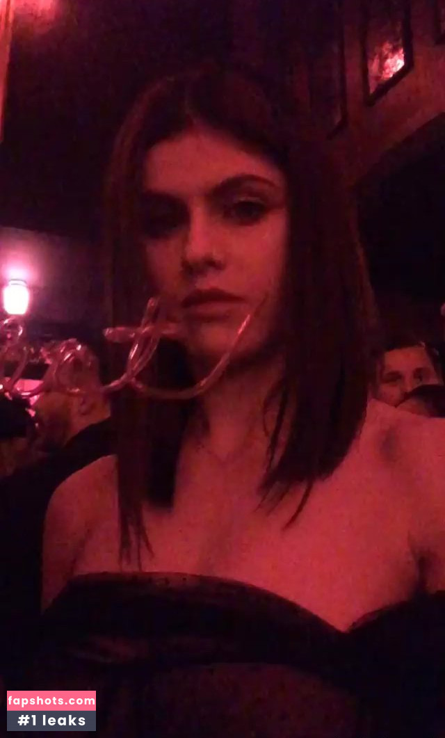 Alexandra Daddario Nahé úniky fotek pouze od fanoušků #1014 - Fapshots