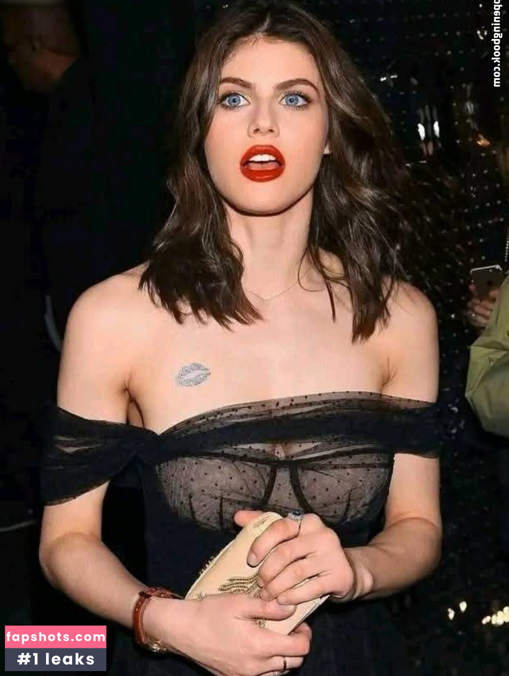 Alexandra Daddario Nahé úniky fotek pouze od fanoušků #105 - Fapshots