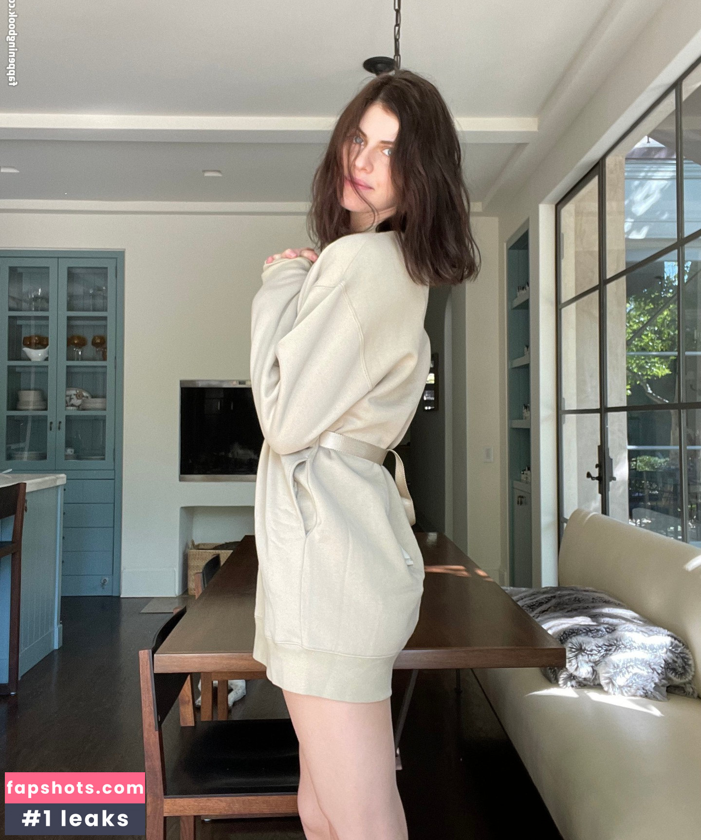 Alexandra Daddario Nahé úniky fotek pouze od fanoušků #536 - Fapshots