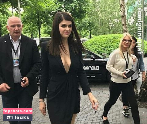 Alexandra Daddario Nahé úniky fotek pouze od fanoušků #873 - Fapshots