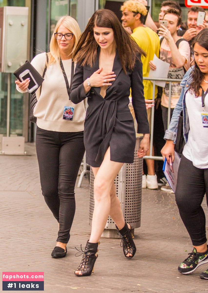 Alexandra Daddario Nahé úniky fotek pouze od fanoušků #887 - Fapshots