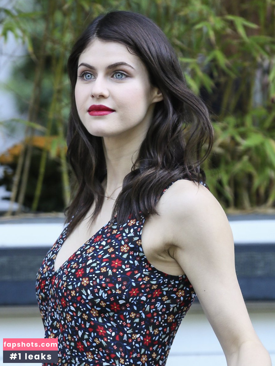 Alexandra Daddario Nahé úniky fotek pouze od fanoušků #919 - Fapshots