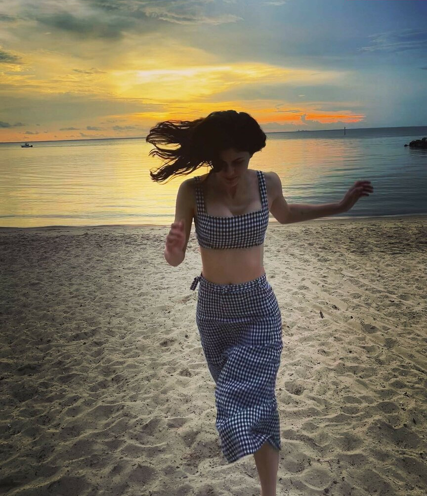 alexandra-daddario gallery photo #2413