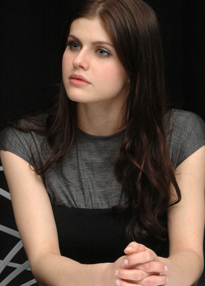 alexandra-daddario gallery photo #2445