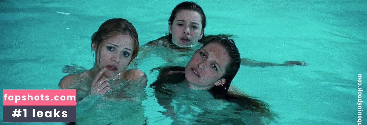 Alexandra Dahlström gallery photo #3