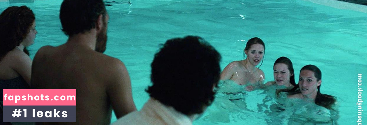 Alexandra Dahlström gallery photo #5