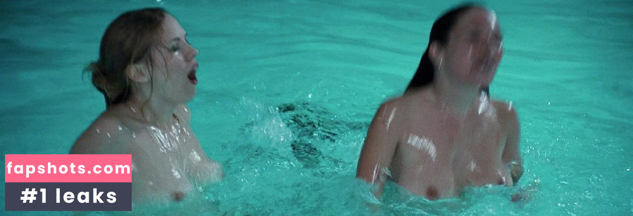 Alexandra Dahlström gallery photo #6