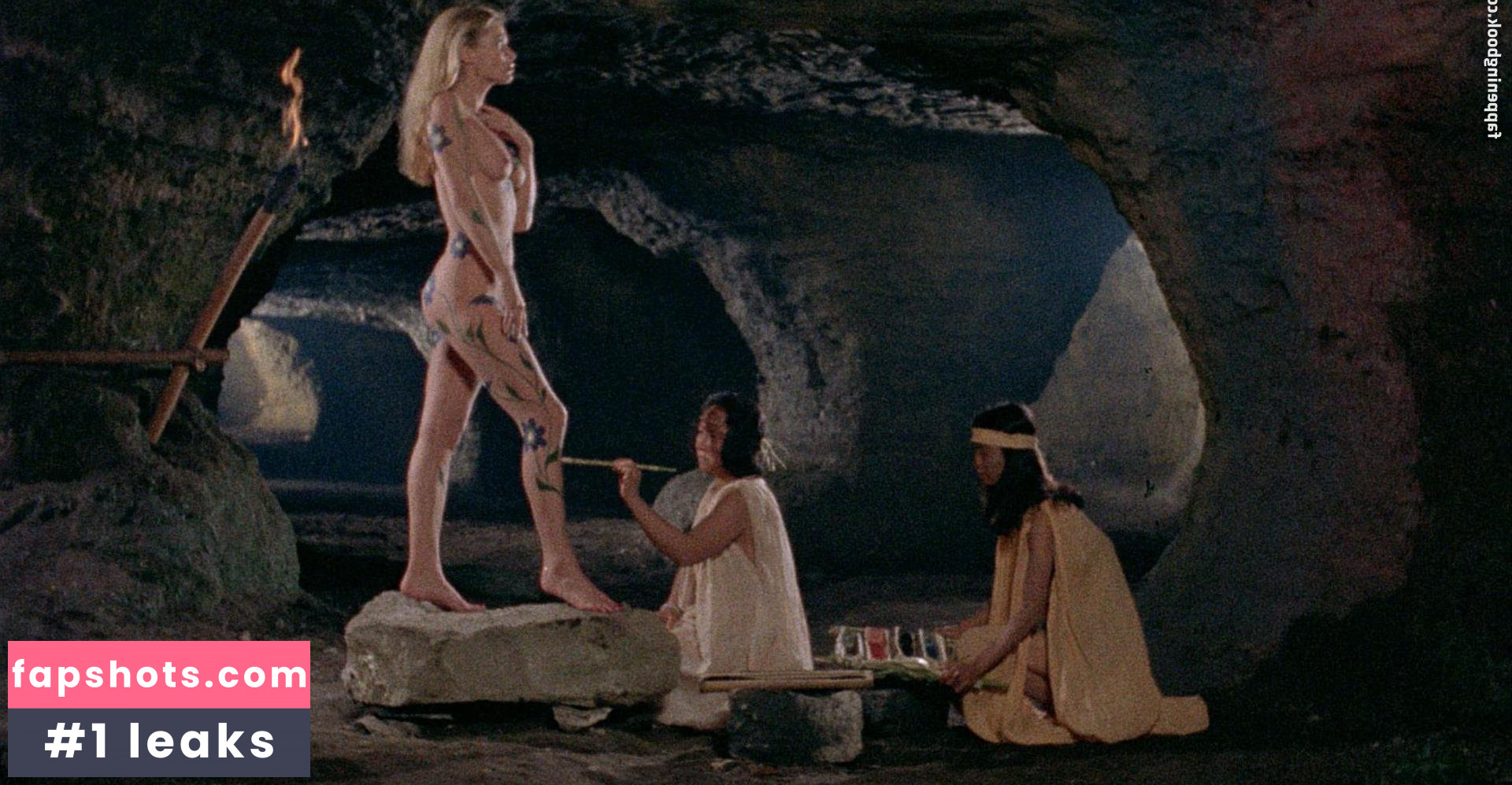 Alexandra Delli Colli gallery photo #7