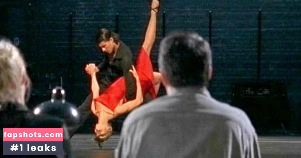 Alexandra Finder nude babe gallery