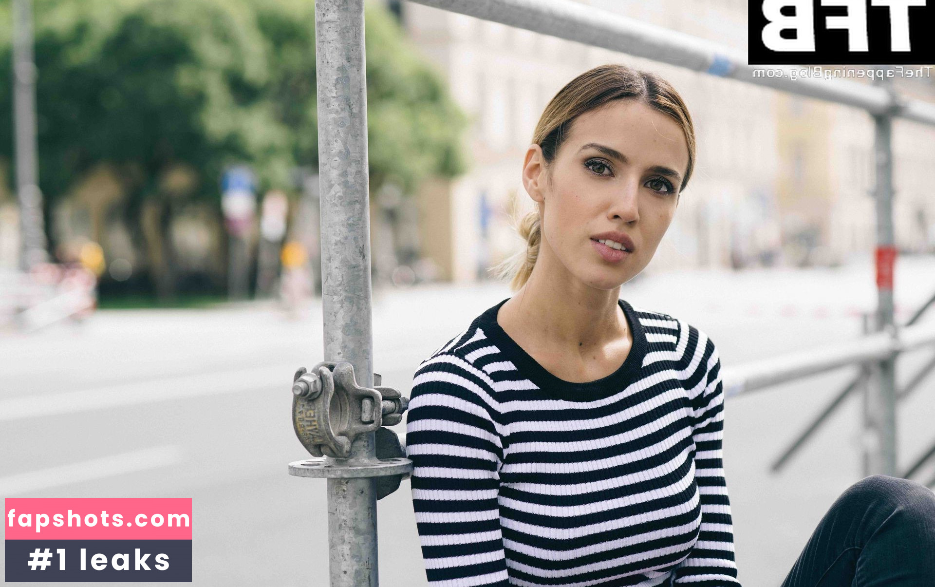 Alexandra Fonsatti gallery photo #11