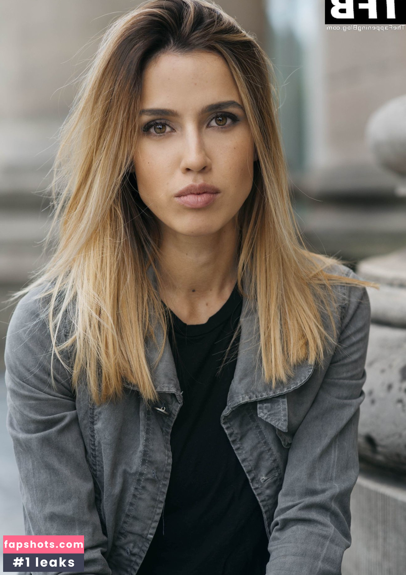 Alexandra Fonsatti nude babe gallery