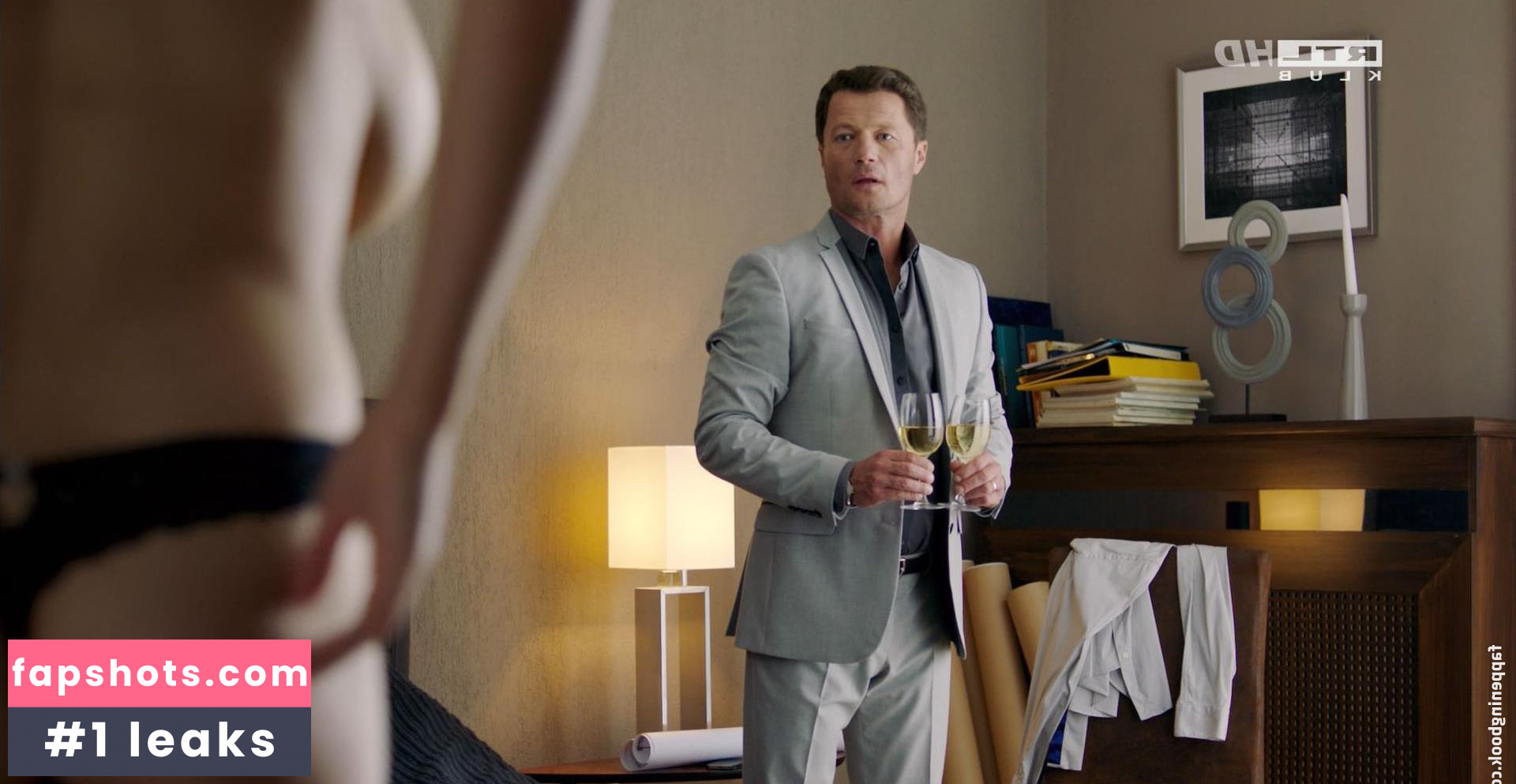 Alexandra Horvath gallery photo #20