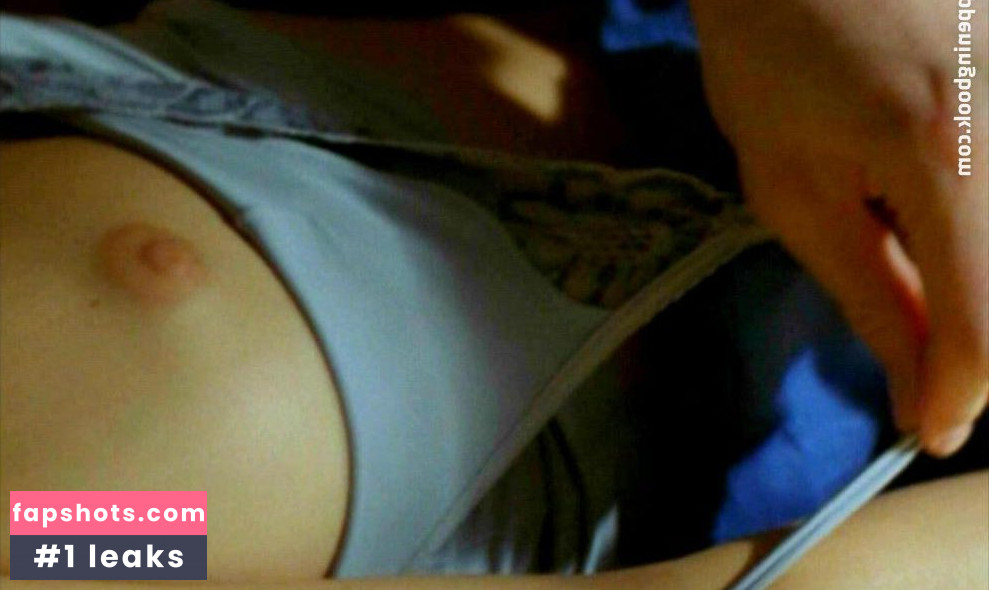 Alexandra Kamp gallery photo #20