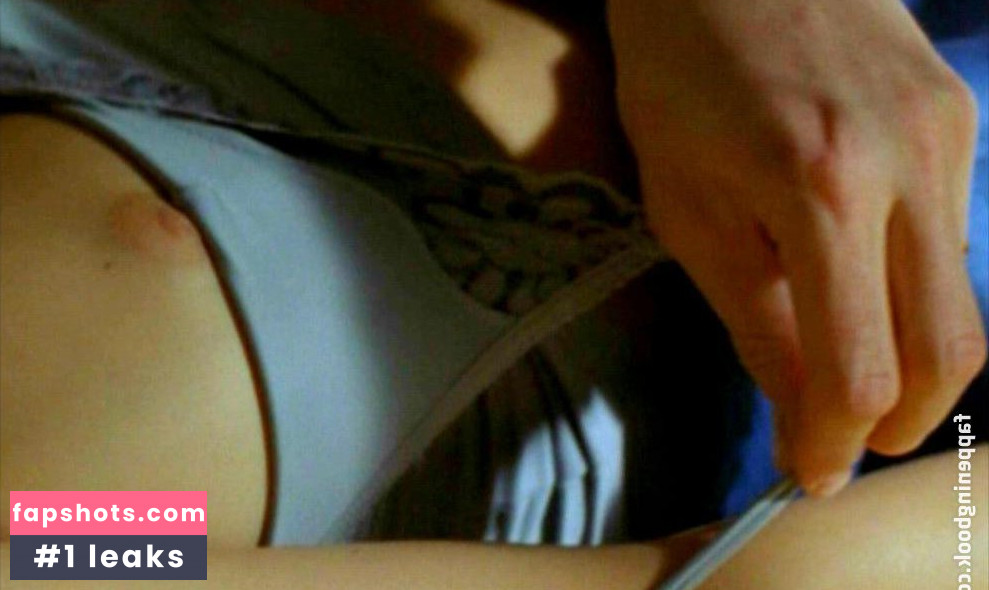 Alexandra Kamp gallery photo #21