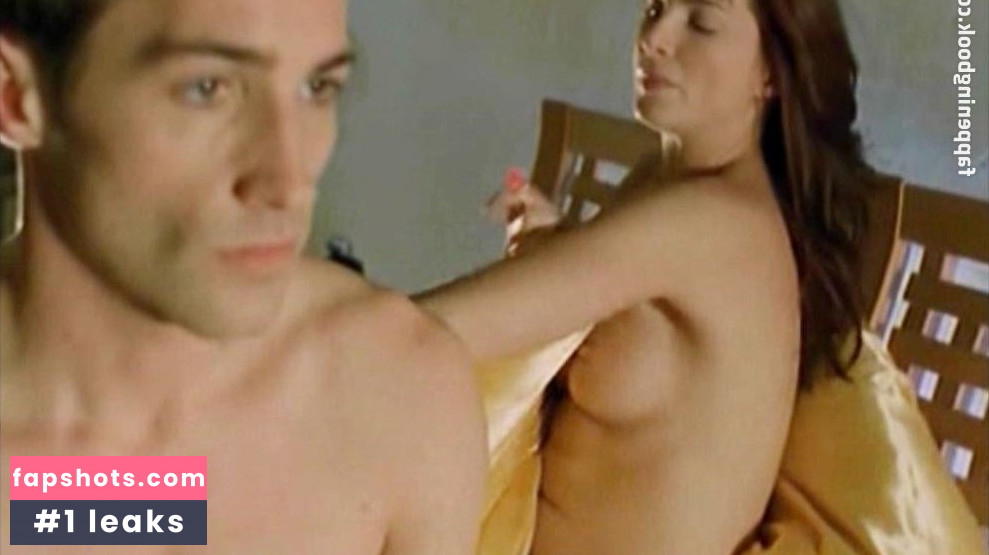 Alexandra Kamp gallery photo #39