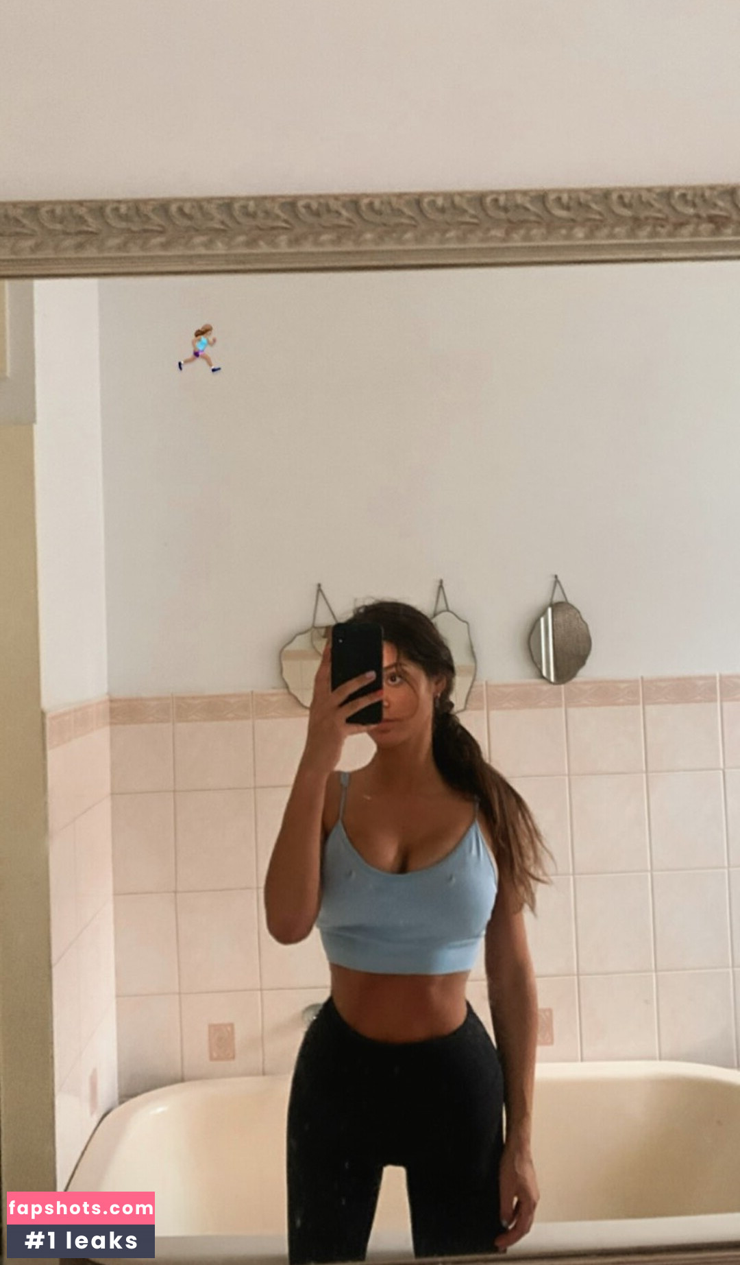 Alexandra Malliaras gallery photo #17