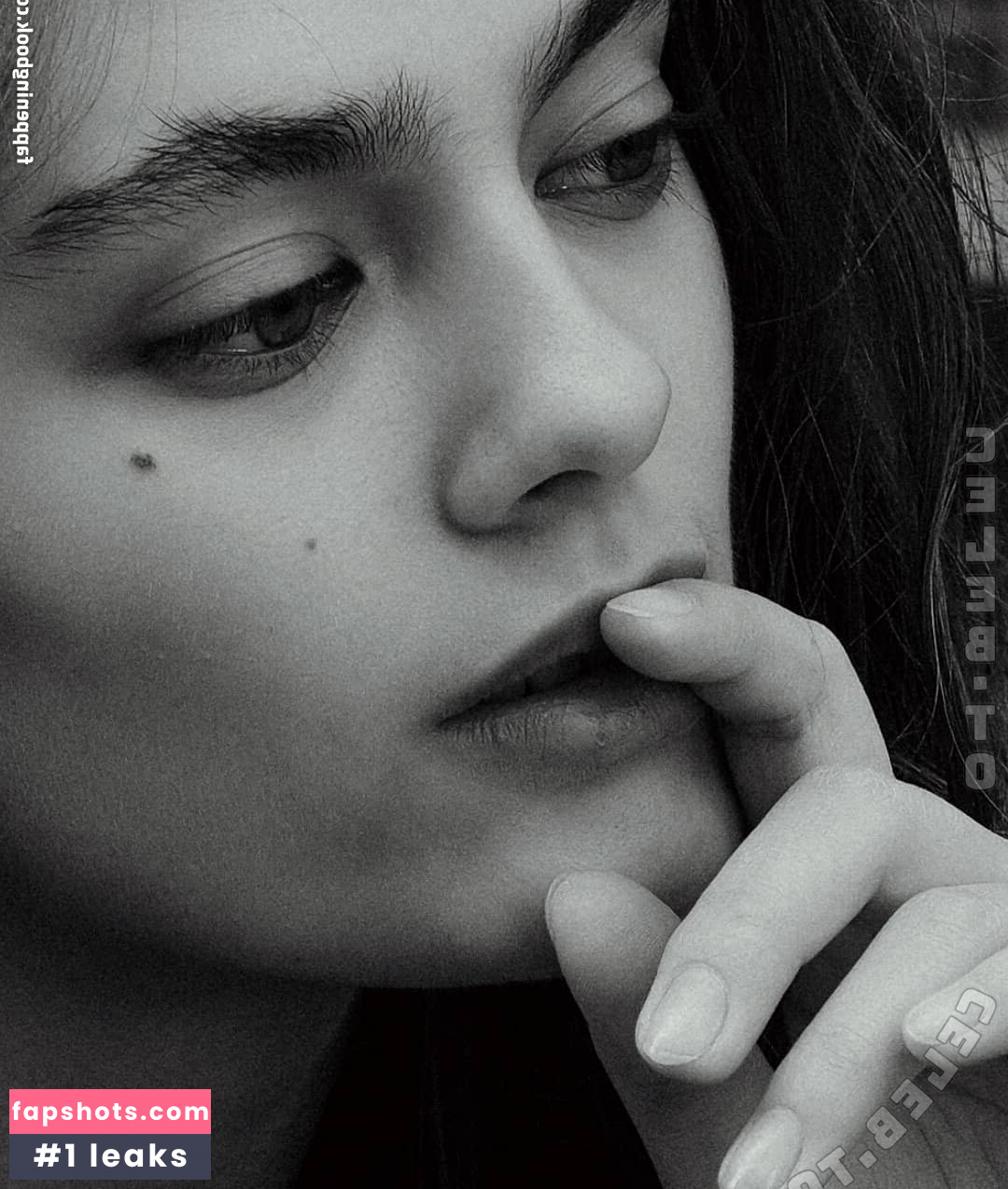 Alexandra Moskaleva gallery photo #15