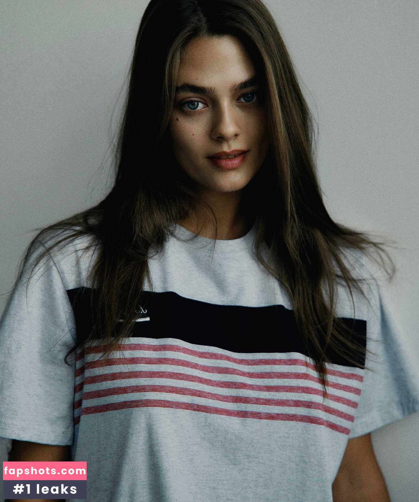 Alexandra Moskaleva gallery photo #16