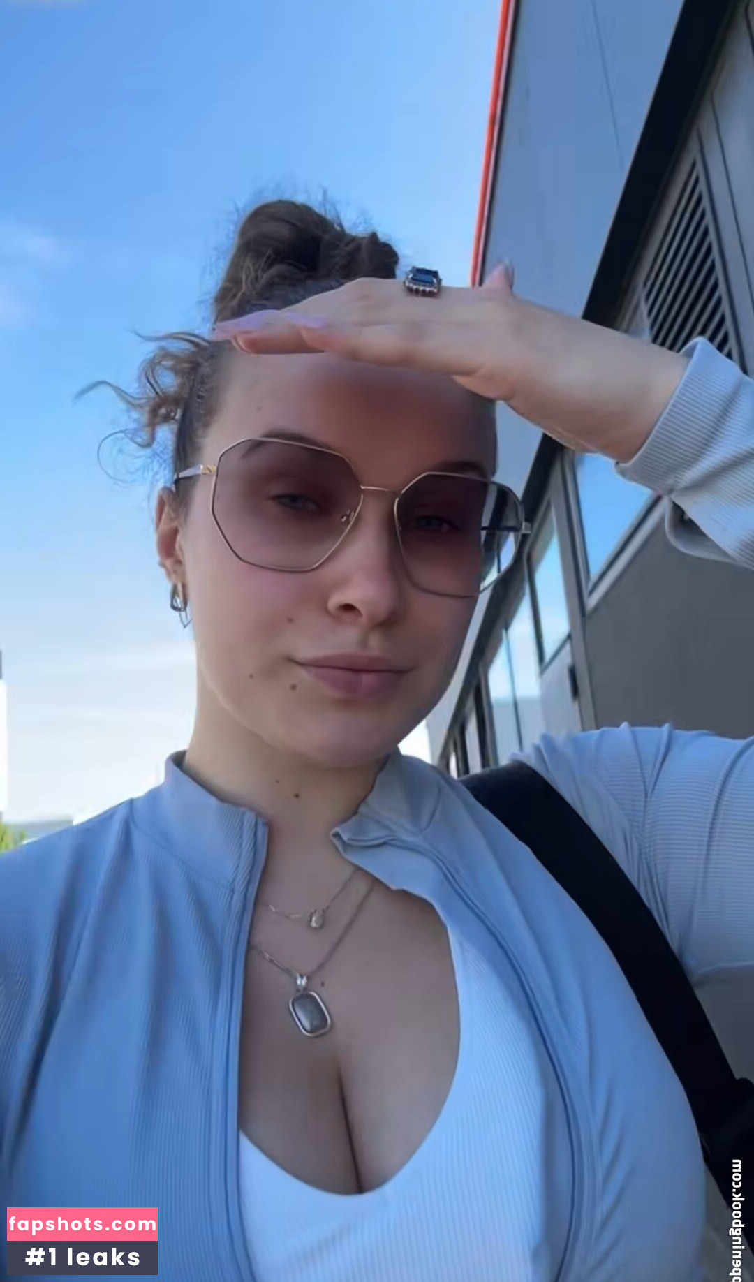 Alexandra.Ohrem gallery photo #4